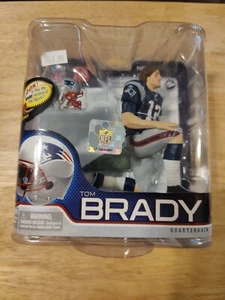 McFarlane Toys NFL Series # 27 - Tom Brady Kneeling White Jersey - New IN PAC  - Bild 1 von 12