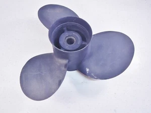 Mercury Mercruiser Marine Boat RH Right Hand Black 11x16 Prop Propeller - Picture 1 of 8