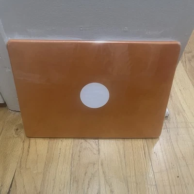 Funda rígida naranja para MacBook Pro de 13” cubierta a presión - recorte con logotipo de Apple NUEVO Foto 1 de 3