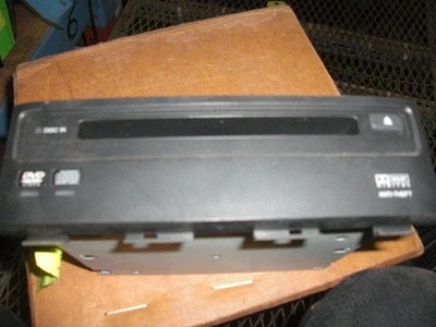 00 01 02 03 04 HONDA ODYSSEY AUDIO EQUIPMENT EX CD CHANGER DASH MOUNTED 478723 - Image 1 of 4