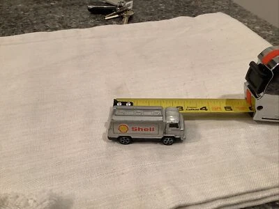VINTAGE CORGI JUNIOR SHELL PETROL TANKER TRUCK - Image 1 of 3