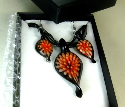 Juego de collar colgante de cristal soplado a mano 2 pendientes estilo Murano naranja en caja 1,9" Foto 1 de 2