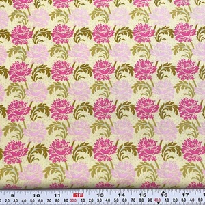 Savannah by Fabri-Quilt Florals on Green Cotton Fabric by the HALF YARD - Picture 1 of 2