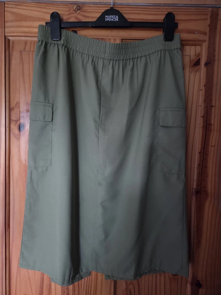 Cotton Traders - Bay Leaf Green - 100% Polyester Skirt - Size 14 - Image 1 of 1