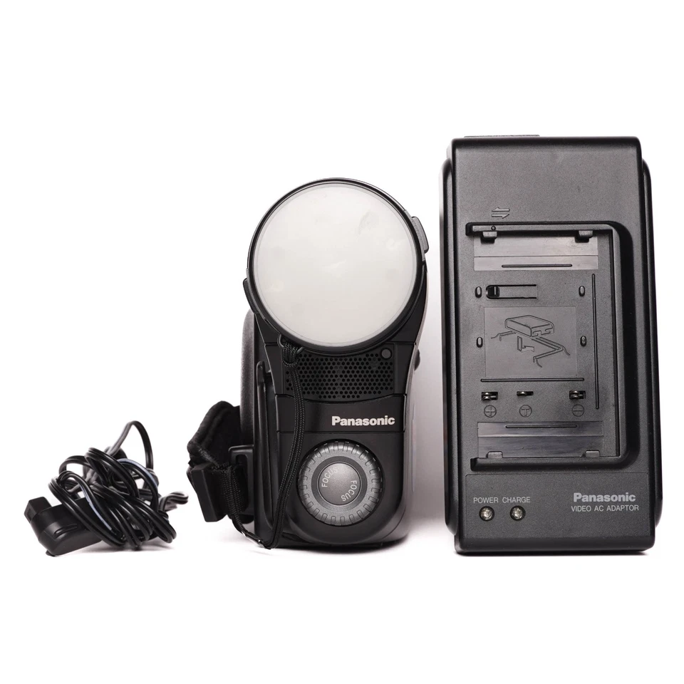 Panasonic NV-RX20EN VHS-C SLIM Palmcorder - Black - FULLY FUNCTIONAL - Image 1 of 4