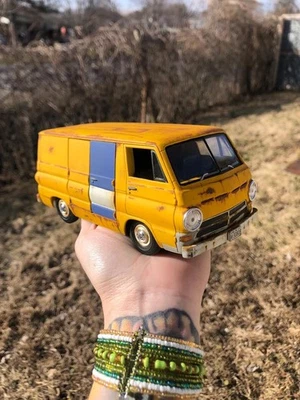 Dodge A100 Van Hippy Van 1964 Liberty Classics banco de monedas rústico acabado pátina Foto 1 de 4
