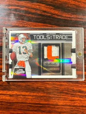 Donruss Absolute Tools of the Trade 2009 Dan Marino parche juego usado/5 delfines Foto 1 de 2