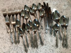 ONEIDA MONTCLAIR FLORAL TIP STAINLESS SPOONS FORKS KNIVES SVG PCS - Picture 1 of 1