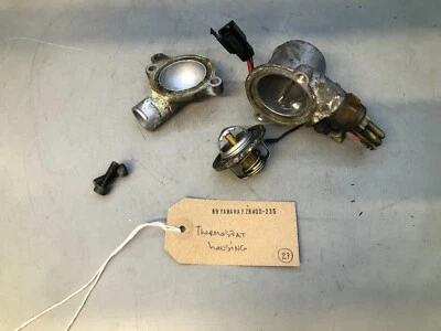 Yamaha FZR 400 FZR400 1989 1WG EXUP motor refrigeración termostato y carcasa Foto 1 de 4