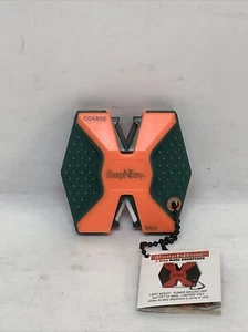 AccuSharp Orange/Green Sharp-N-Easy 2 Stage Coarse/Ceramic Knife Sharpener 335CD - Picture 1 of 3