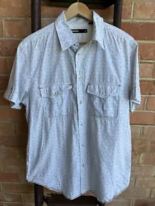 Industrie Mens Shirt Short Sleeve Button Down 100% Cotton Pattern Size L Large - Picture 1 of 3