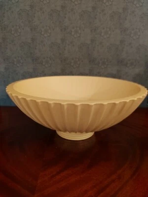 Wedgwood of  Etruria & Barlaston White Moonstone Ribbed Bowl Norman Wilson Deco - Image 1 of 4