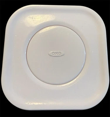 OXO Pop Container Square Lid 4″×4″ Genuine Replacement - Image 1 of 3