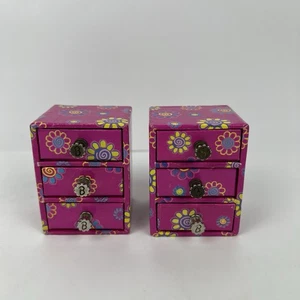 Mattel Barbie Kommode Pappe rosa Blumen drei Schubladen 1990er 2er Set - Bild 1 von 13