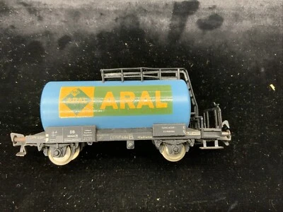 FLEISCHMANN TANK CAR HO - Image 1 of 3