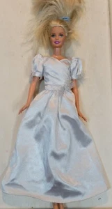 Barbie Brautjungfer im weißen Kleid - Hochzeit Party 90er Jahre sehr guter Zustand C337G - Bild 1 von 13