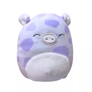 Squishmallows Pammy il maiale 4,5"" Easter Mystery Squad 2023 peluche lavanda Kawaii - Foto 1 di 4