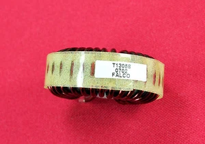 Große Falco THT vertikal montierte Induktoren Ringkerndrossel 40uH T13058 0702 - Bild 1 von 3