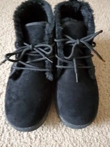 SO Womens's Black Boots Size 9 - Picture 1 of 8
