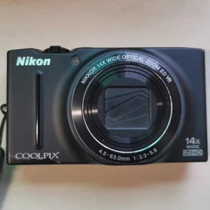Nikon COOLPIX S8200 16.1MP 14x Optical Zoom Digital Camera Vintage Black - Picture 1 of 7