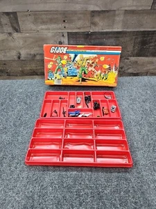 Estuche de figuras de acción GI Joe de colección con piezas y accesorios diversos - Imagen 1 de 19