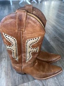 Frye 77788 Daisy Duke Damen-Cowboystiefel Kristallleder Logo Größe 11 neu - Bild 1 von 13