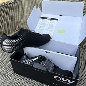 cycling shoes - Picture 1 of 3