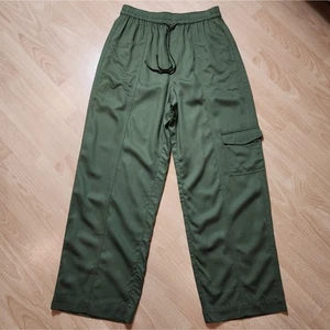 Pantalones Madewell Pull-On Pierna Ancha Carga Suave Drape Verde Talla Pequeña - Imagen 1 de 15