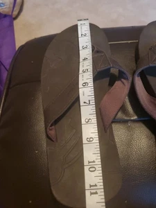 Mens Walt Disney World Thong Sandles Brown♡♡ Size 12 - Picture 1 of 4