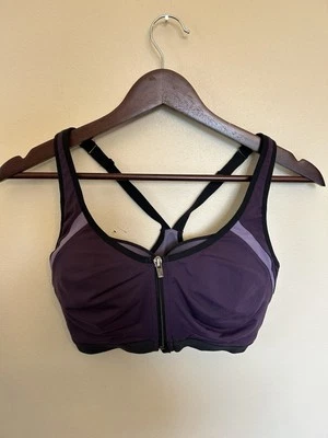 Sujetador deportivo Victoria Sport Knockout púrpura negro cierre frontal, 32DDD Foto 1 de 4