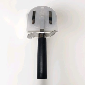 Cortadora de pizza Pampered Chef # 1301 cubierta protectora de acero inoxidable - Imagen 1 de 6