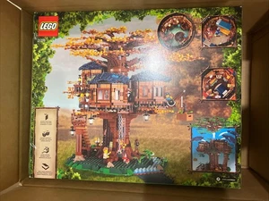 LEGO Ideas: Tree House (21318) - NEW - BOX SEALED - FAST SHIPPING - GOOD PRICE - Picture 1 of 1
