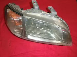 Frontscheinwerfer re. Honda Civic MB6 MB4 MB3 MB2 MB8 MB9 MC1 MC2 - Picture 1 of 1