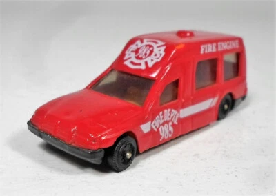 NEW-RAY VTG 1995 MERCEDES BENZ FIRE DEPTS 985 FIRE ENGINE 1:87 PLASTIC TOY CAR - Image 1 of 4