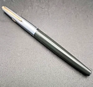 EE. UU. SHEAFFER 440 GRIS PLUMA ESTILOGRÁFICA PALADIO PLATA "F" NUEVA EN CAJA, ADORNO DORADO c1960 v/g - Imagen 1 de 8