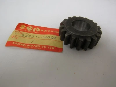 SUZUKI GS400 GS425 GS450 GS500 NUEVO ENGRANAJE GENUINO 2ª UNIDAD NT:18 24221-44001 Foto 1 de 2