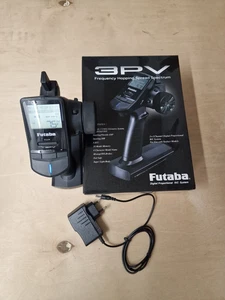 Futaba 3PV Sender 3-Kanal (2.4GHz / R203GF) P-CB3PV Fernsteuerung - Bild 1 von 2