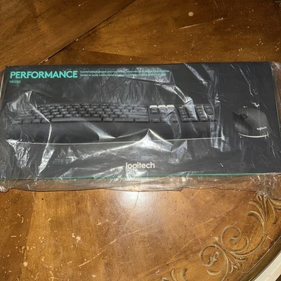 Logitech - MK850 Performance Full-size Wireless Keyboard and Mouse Combo for ... - Image 1 of 2