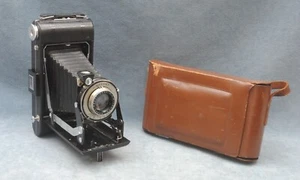 KODAK VIGILANT SIX-16 FOTOCAMERA PIEGHEVOLE CON CUSTODIA IN PELLE - Foto 1 di 4