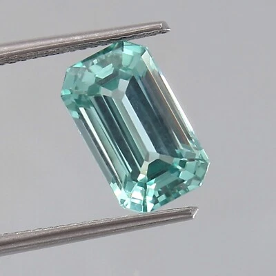 AAA Natural Green Ceylon Parti Sapphire Radiant Cut Loose Gemstone 5.80 Ct - Image 1 of 4