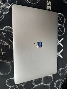 mcbook air 13 zoll | 2020 | 1,1 GHz Dual-Core Intel Core i3 | 8 GB RAM - Bild 1 von 6