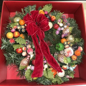 VTG Waterford Holiday Heirlooms Glass Birds/hard plastic Fruit Wreath Red Bow - Picture 1 of 15