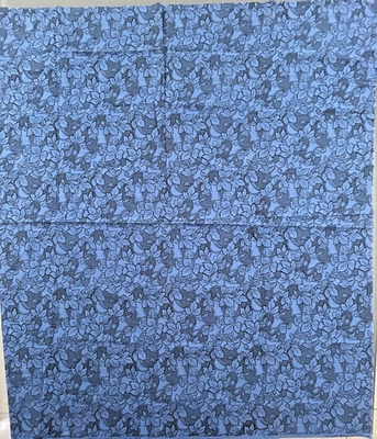FABRIC Cotton Floral Blue Patterned 104 x 110cm Craft Remnants Patchwork Offcut - Image 1 of 4