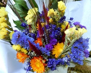 Trockenblumenstrauß, Statice, Strohblumen, Weizen, Geschenk, Wohndeko, Hochzeit - Bild 1 von 5