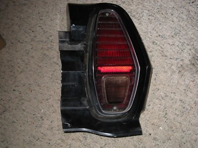 Mercury Cyclone 1967 cuarto de extensión de panel OEM conjunto de luces traseras cometa Caliente Foto 1 de 4