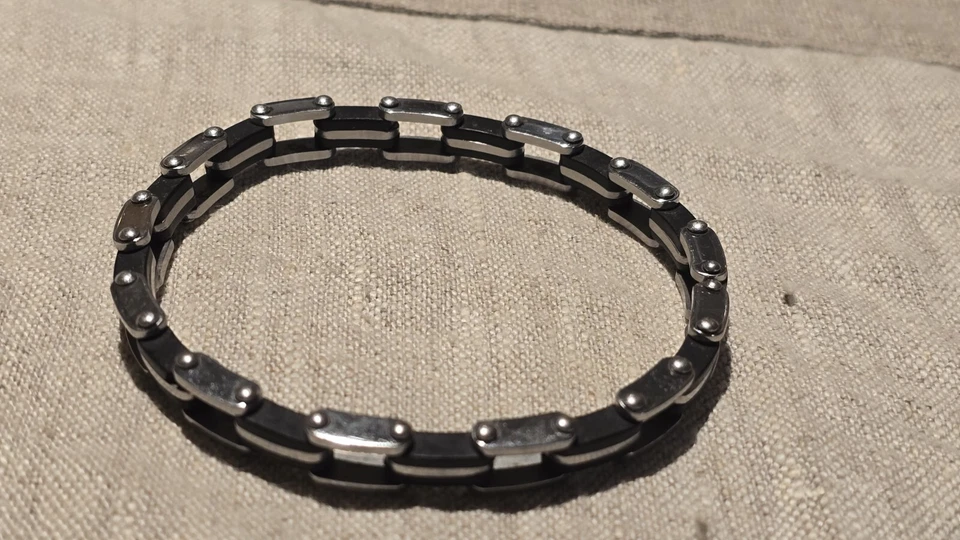 Pulsera Cincel Acero Inoxidable Caucho Negro 8.75 pulgadas Foto 1 de 4