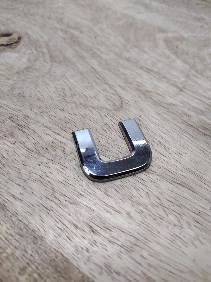 04 05 06 ACURA TL "U" TAPA MALETERO TRASERO CROMO EMBLEMA LOGOTIPO INSIGNIA SÍMBOLO OEM Foto 1 de 1