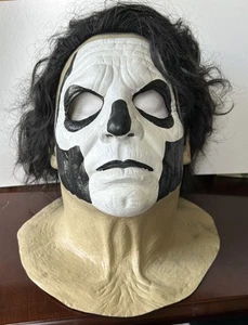 Terzo Papa Emeritus 3 III Mask Trick Or Treat Studios - Picture 1 of 1