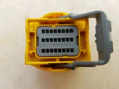 Delphi PBT-GF20 3 Row Pin Auto Car Electrical Terminal Connector - Image 1 of 4