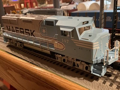 MTH Premier 20-2181-1 GP60M Maersk Cab # 147 Protosounds W BCR - Image 1 of 4
